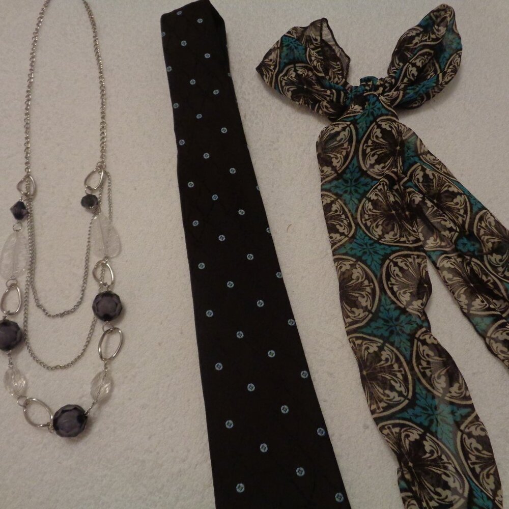 RETRO TIE SCARF BEADS LOT